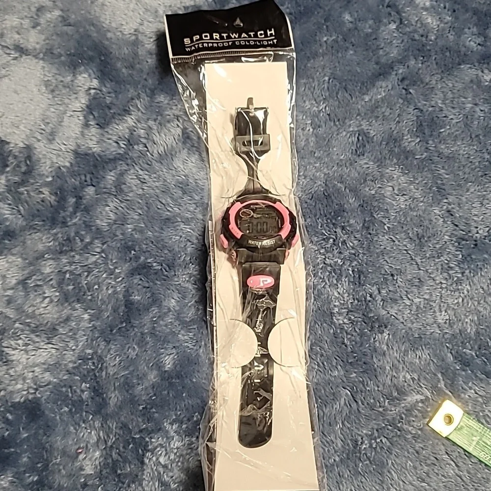 Womens Pink And Black sportwatch NEW!